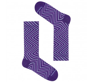 Colorful, geometric socks Skrzywana 9m2 with purple zigzags. Takapara