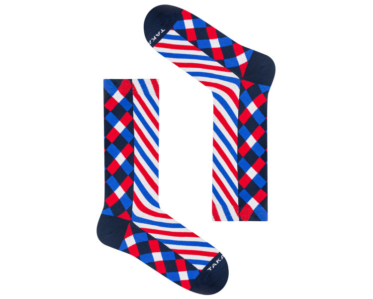 Farbenfrohe, geometrische 10m6 Traugutt-Socken in Blau, Rot und Weiß. Takapara