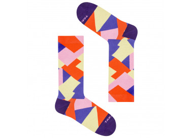 Bunte 11m4 Targowa-Socken mit Rechtecken in den Farben Pink, Lila und Orange. Takapara