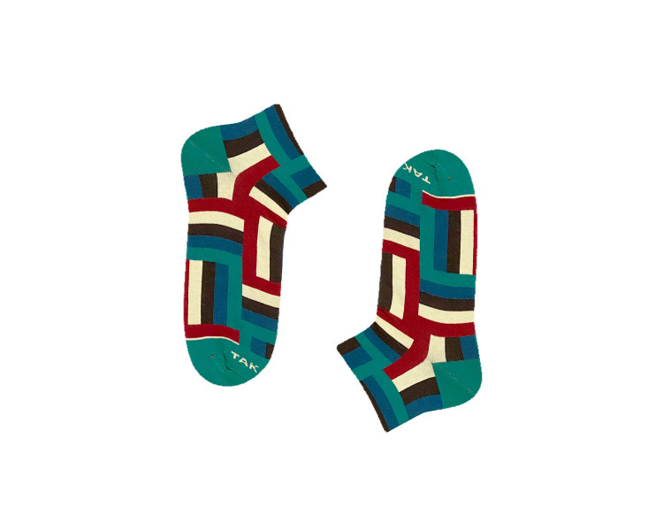 Colorful 12m3 Jaracz sneaker socks with stripes in green, maroon and navy blue. Takapara