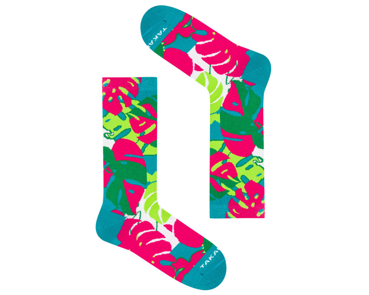 The colorful 14m2 Źródliska socks are a geometric plant pattern in green and pink colors. Takapara