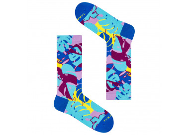 Colorful 14m3 Źródliska socks with geometric floral patterns in blue, purple and yellow colors. Takapara