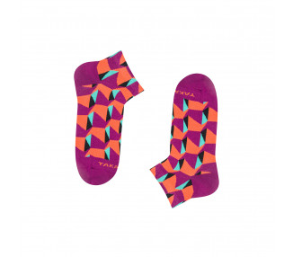 Tuwim 15m5 colorful sneaker socks with geometric patterns in orange and pink. Takapara