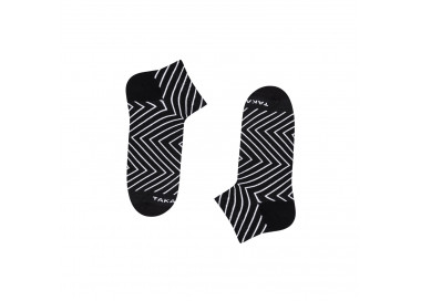 Black sneaker socks Zawisza 80m8 with white zigzags. Takapara