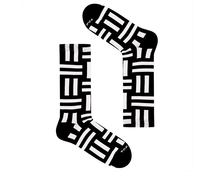 Schwarz-weiße Socken von Zawisza 80m9 mit vertikalen und horizontalen Streifen. Takapara