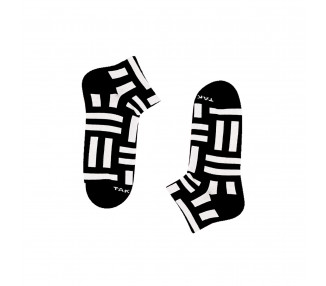 Czarno białe skarpety stopki Zawiszy 80m9 w pionowe i poziome paski. TakaPara