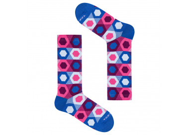 Colorful Struga 1m1 socks from Takapara with a hexagonal pattern