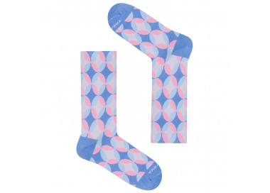 Colorful Piłsudskiego 4m3 socks with purple and pink geometric patterns. Takapara