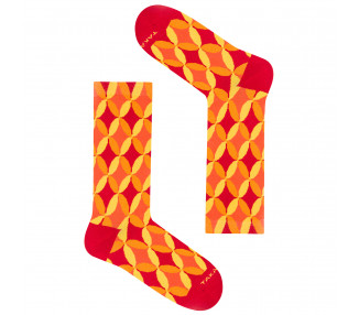 Bunte Piłsudskiego 4m4 Socken mit orangen, roten geometrischen Mustern. Takapara