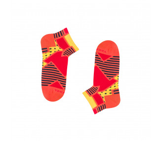 Colorful sneaker socks Piotrkowska 5m5 in the colors of red, orange and yellow. Takapara