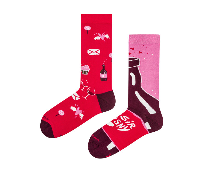 Mismatched socks - St. Valentin